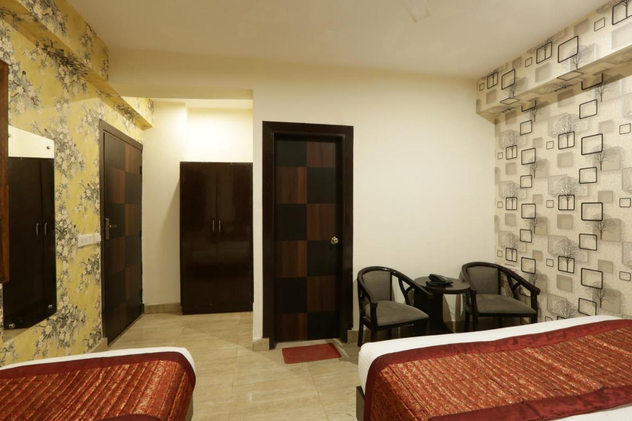 Hotel Edission View Neu-Delhi Exterior foto
